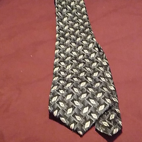 Necktie - Picture 7 of 8
